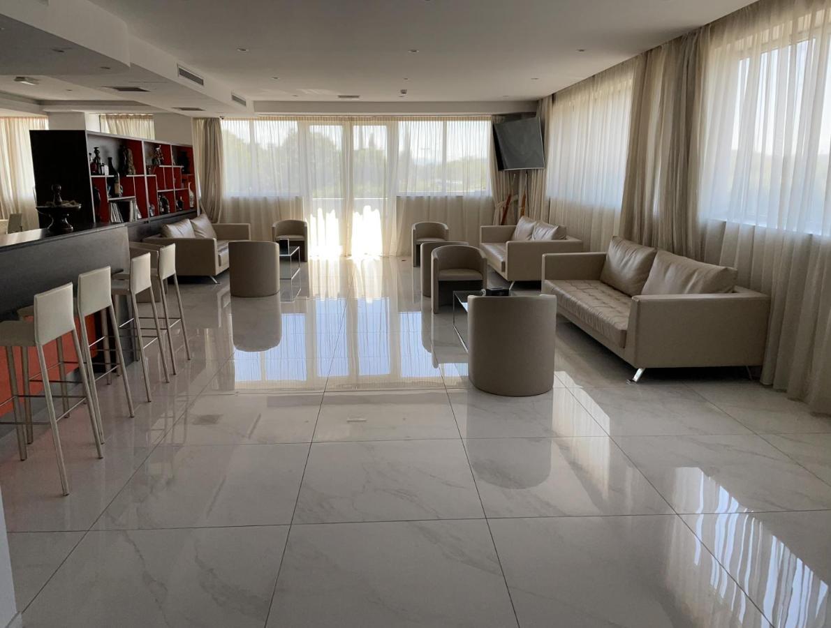Hotelluxuryprato Buitenkant foto