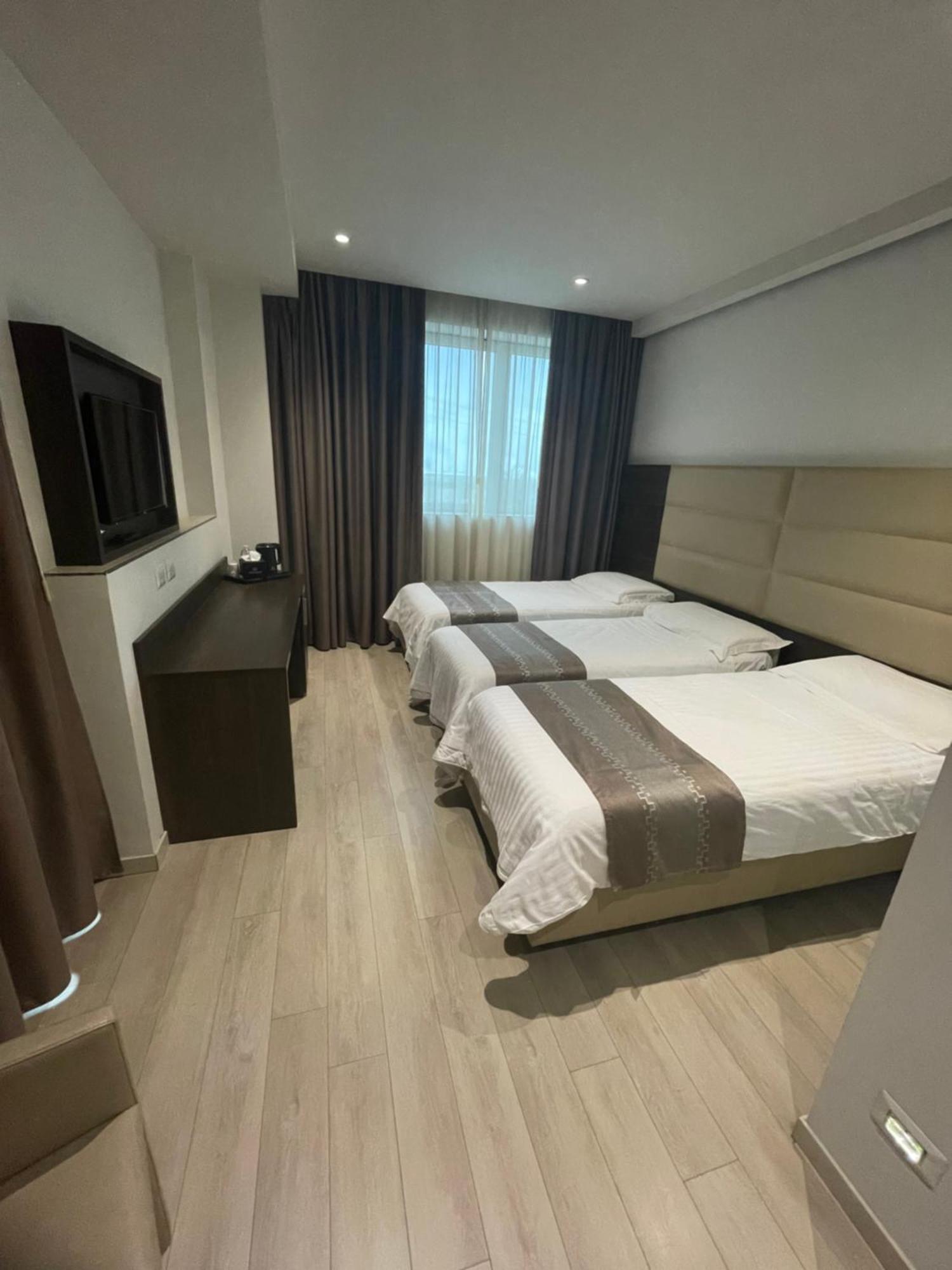 Hotelluxuryprato Buitenkant foto