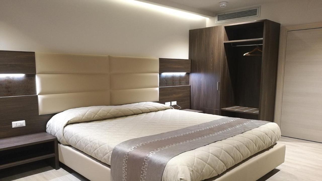 Hotelluxuryprato Buitenkant foto